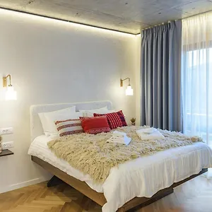 Nishani 5 Stars Boutique , Bucureşti România