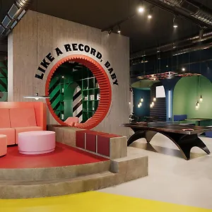 4* Hotel The Social Hub