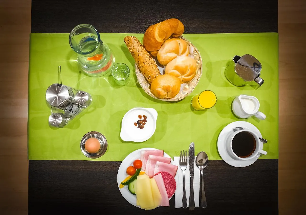 Hotel-Pension Wild Vienna 2*,  Austria