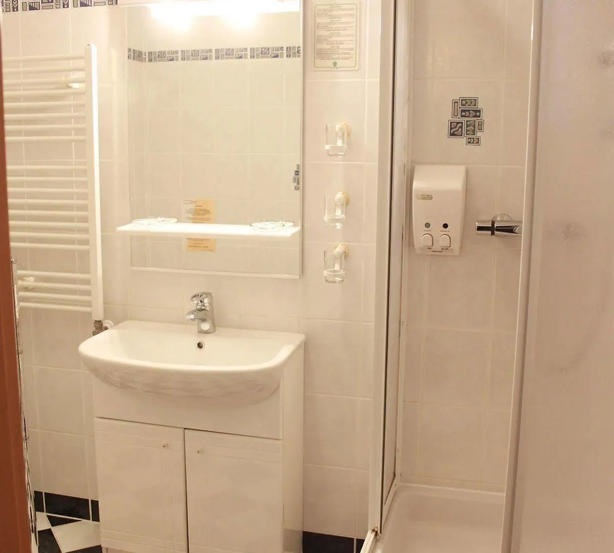 Hotel-Pension Wild Wiedeń 2*,  Austria